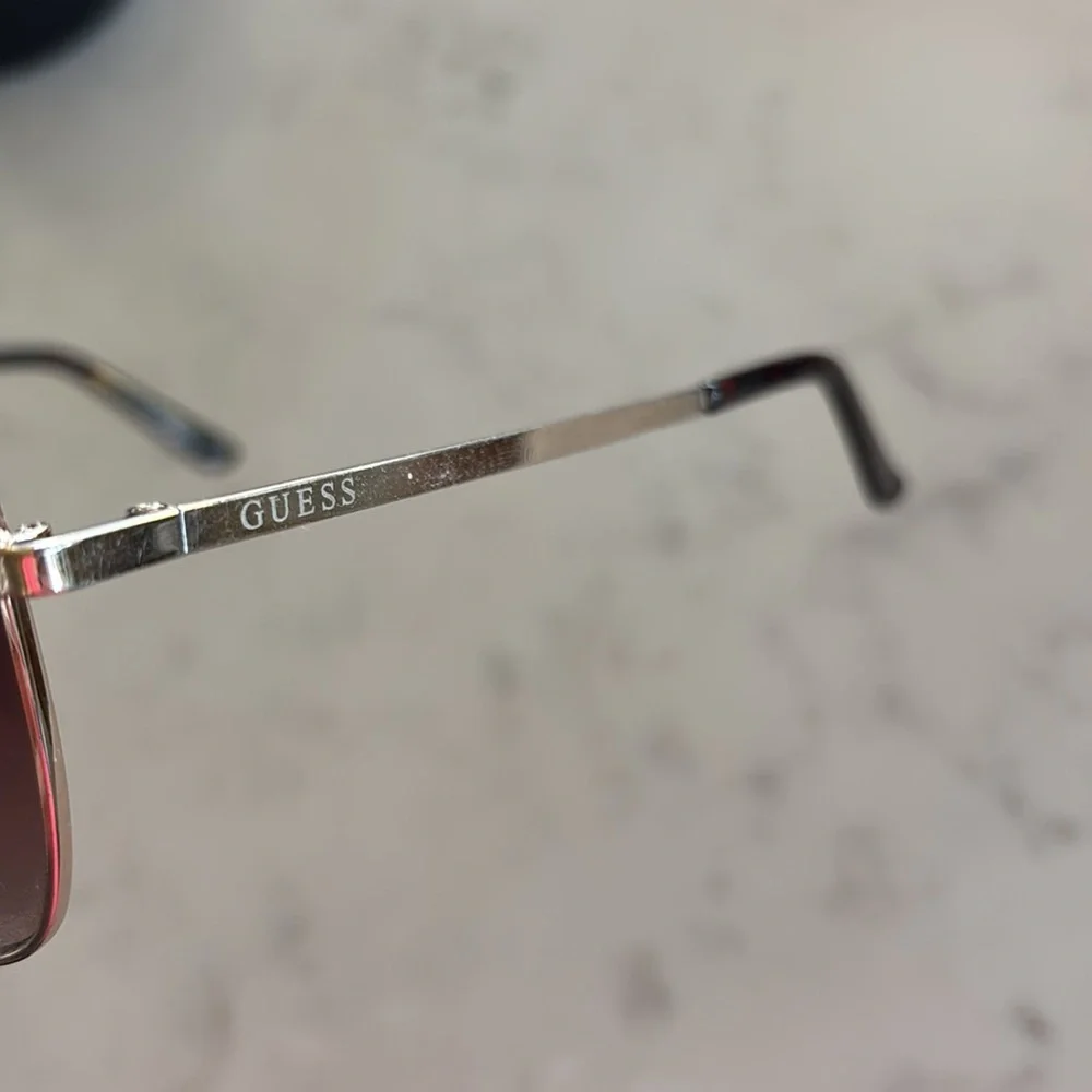 Guess Gold‎ Trim Sunglasses